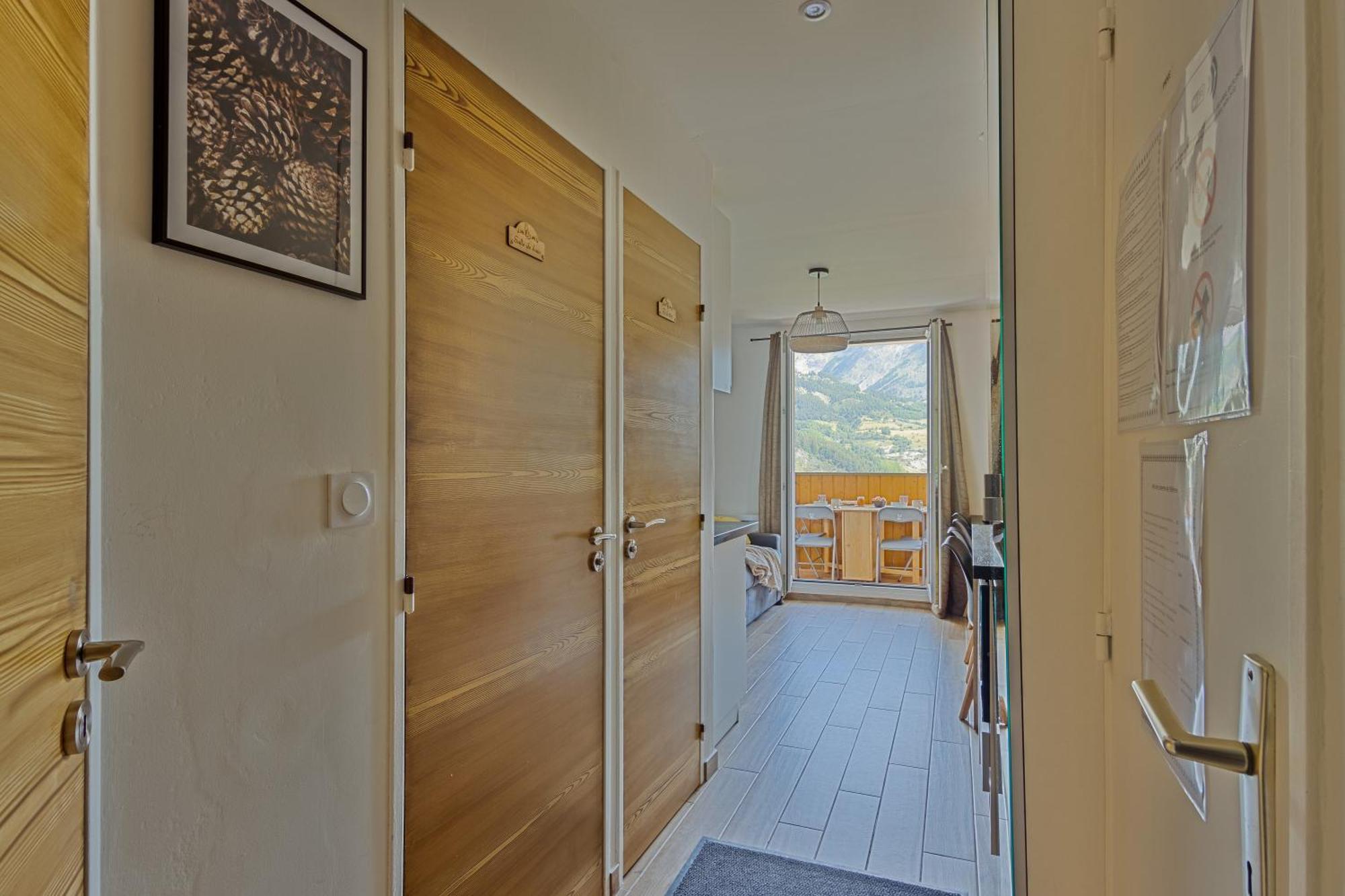 Studio De Charme Avec Vue Sur Le Val D'Allos, Parking Et Wifi Gratuit Exterior photo